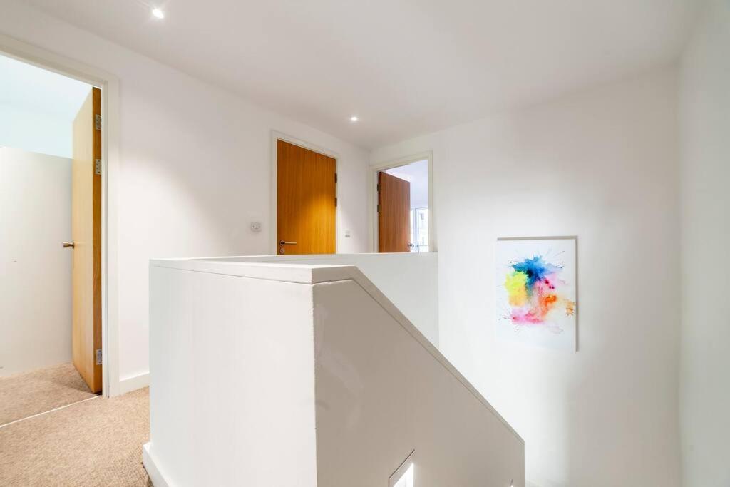 דירות Stunning New 3 Bdr Duplex Wbalcony, East לונדון מראה חיצוני תמונה